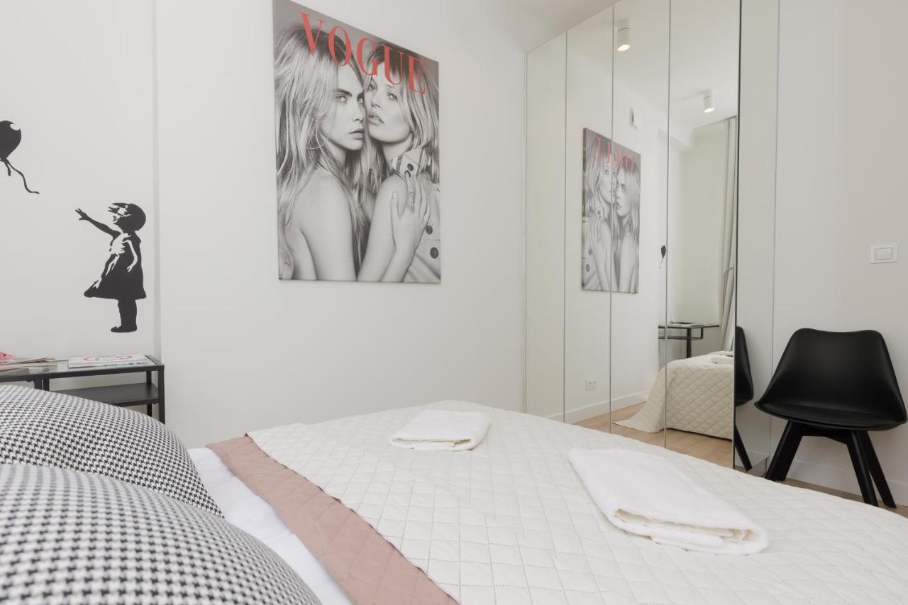 Fashionable City Center Apartment By Noclegi Renters Varsavia Esterno foto