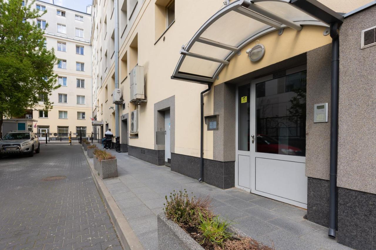 Fashionable City Center Apartment By Noclegi Renters Varsavia Esterno foto